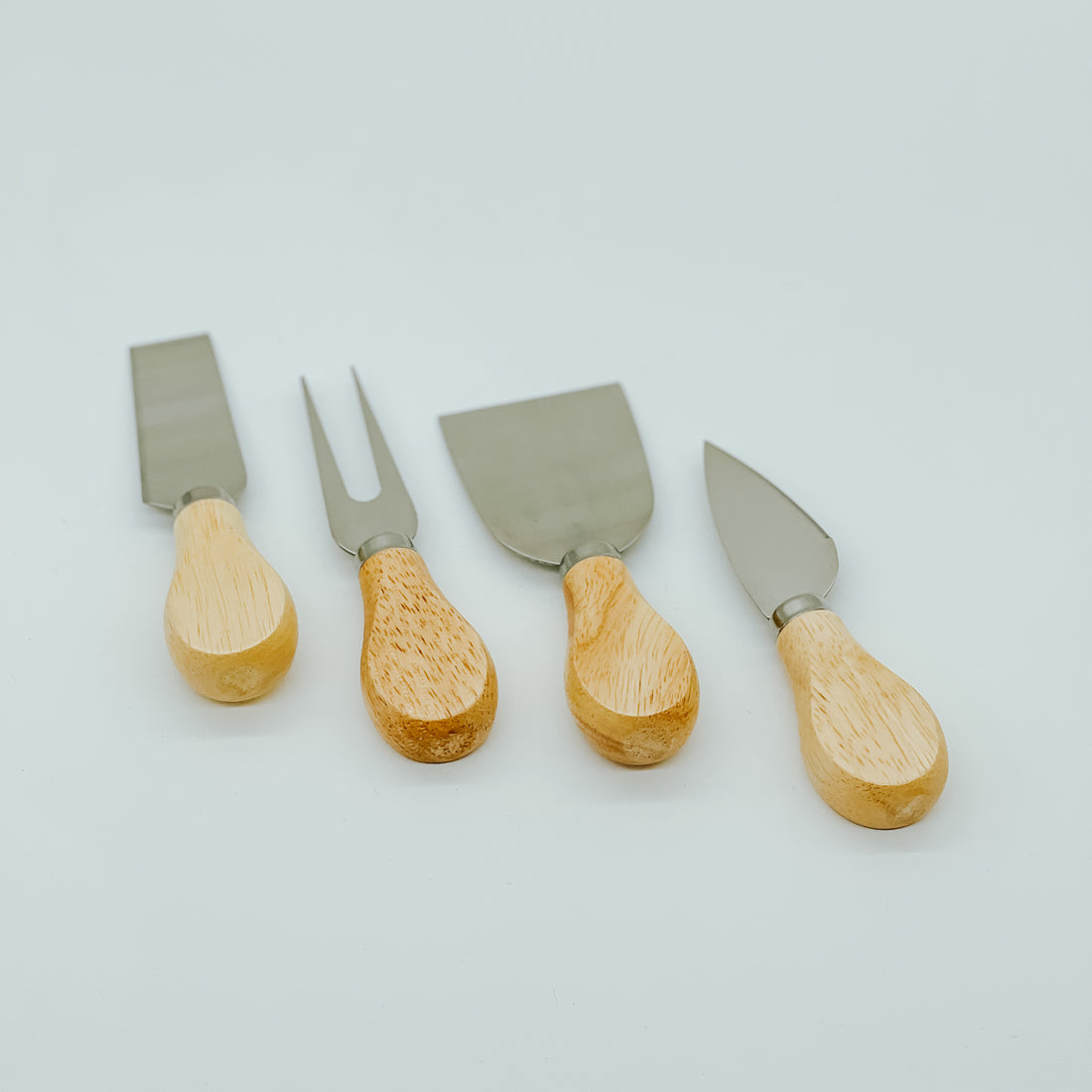 Bamboo Cheeseboard with Cutlery Set